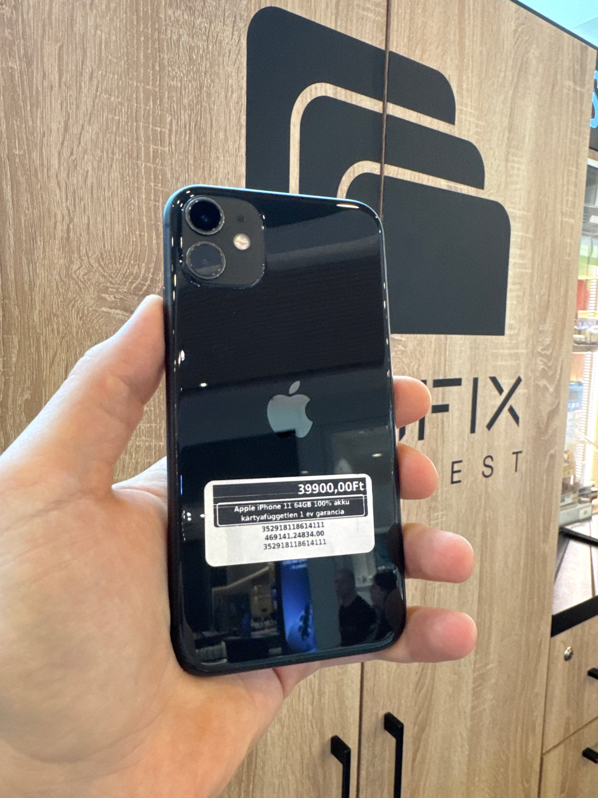 Apple iPhone 11 64GB 100% akku kártyafüggetlen 1 év garancia