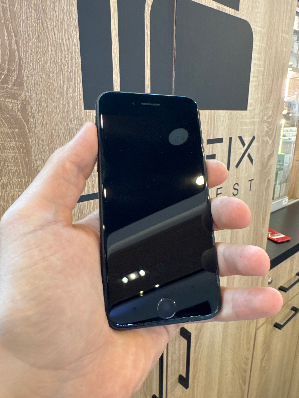 Apple iPhone SE 2020 64GB 100% akku kártyafüggetlen 1 év garancia