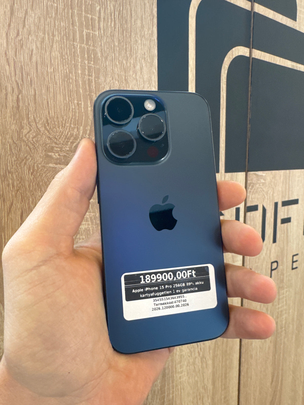 Apple iPhone 15 Pro 256GB 89% akku kártyafüggetlen 1 év garancia